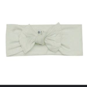 Kyte baby ALOE bow in size 1-4t